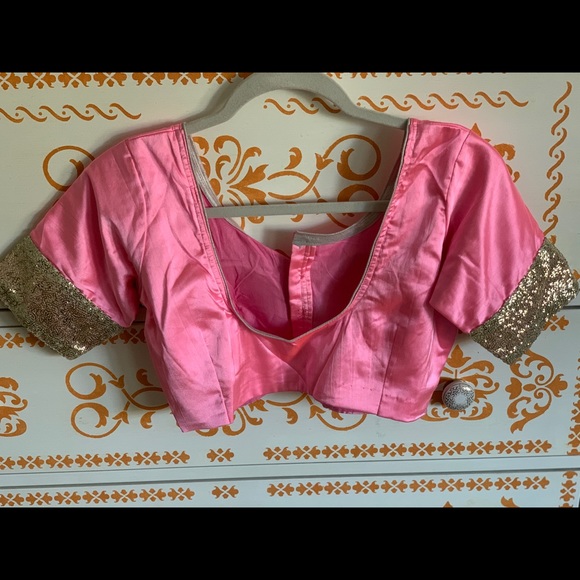 Saree & Blouse - Picture 3 of 6